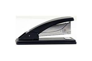 GRAMPEADOR METAL 30 FLS (24/6 A 26/6) 13,5CM EI006 PRETO KEEP UND